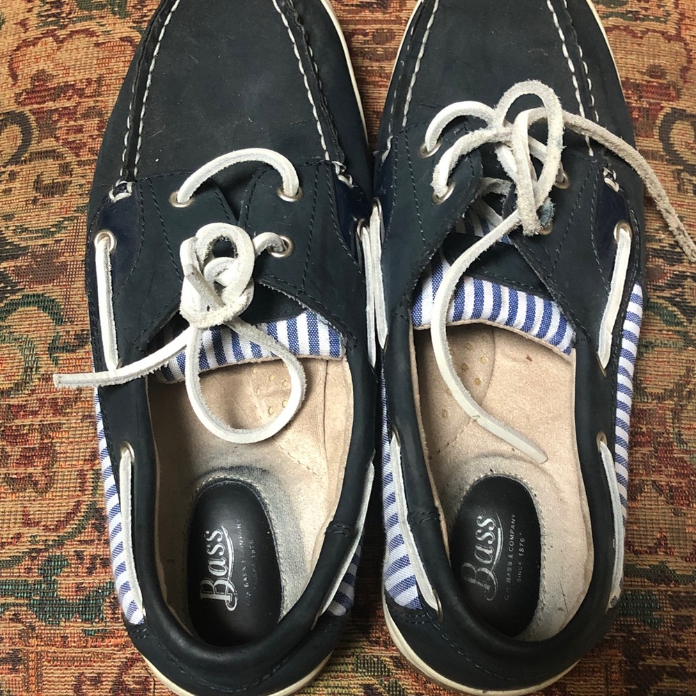 Bass Navy and White womens Boat Shoes - Picture 2 of 6